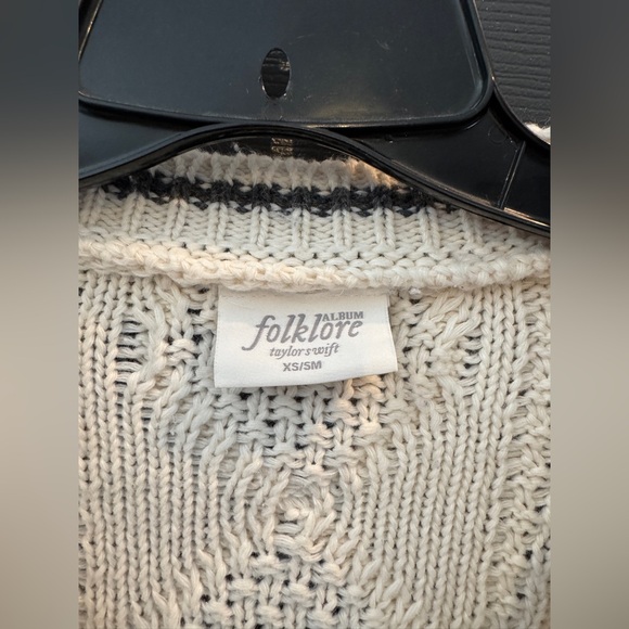 Taylor Swift Folklore Cardigan XS/SM - Picture 4 of 5